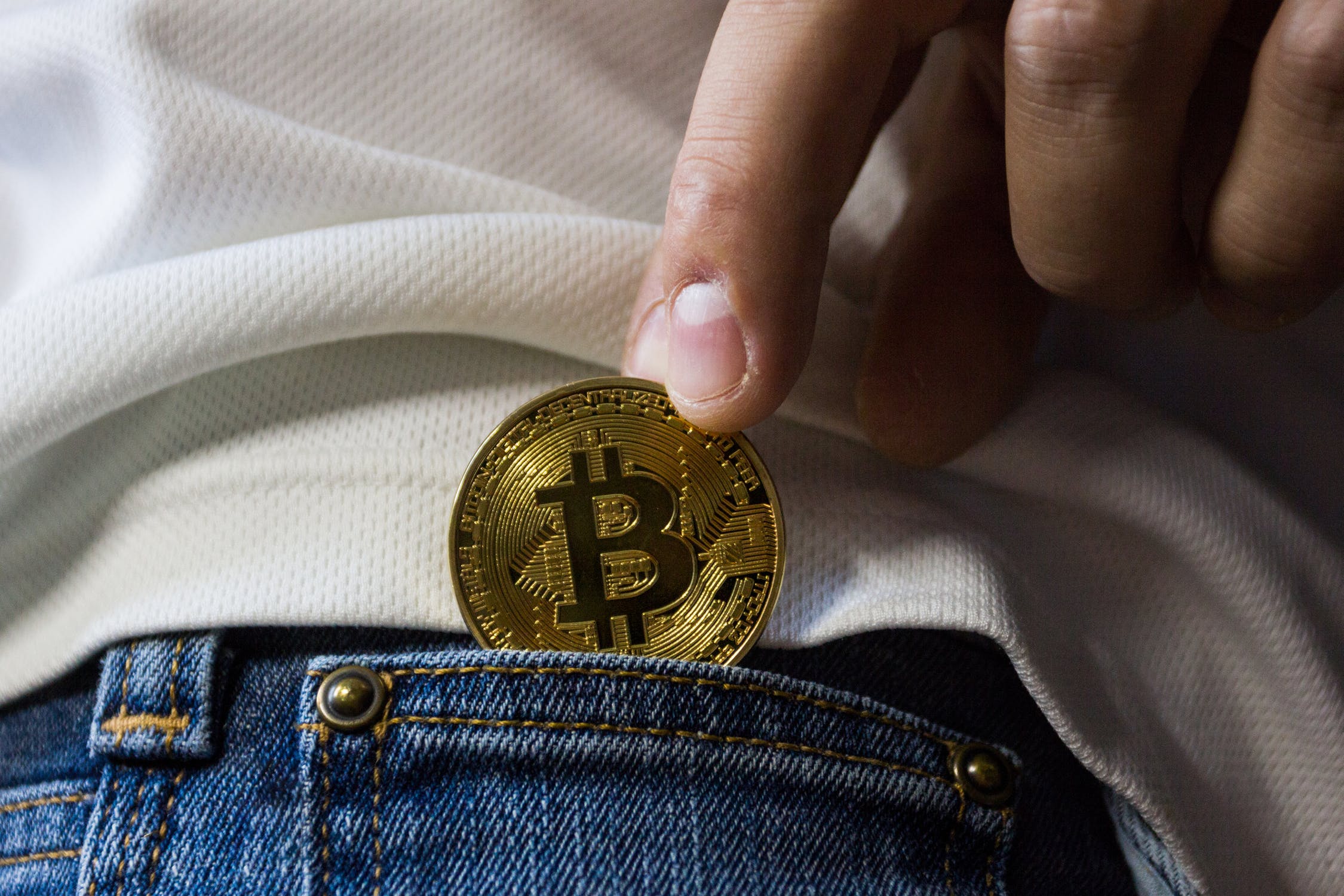 Earn bitcoin